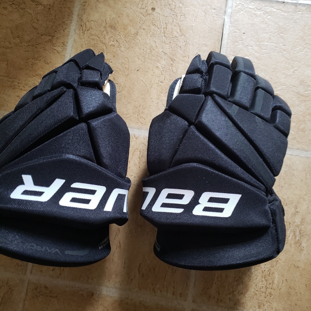 Mens bauer gloves